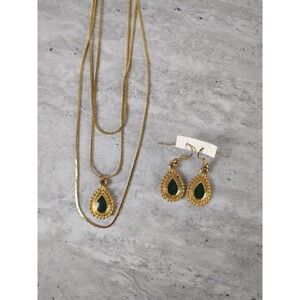 Gold Tone &‎ Black Pendant Necklace Matching Earrings, Teardrop Shape